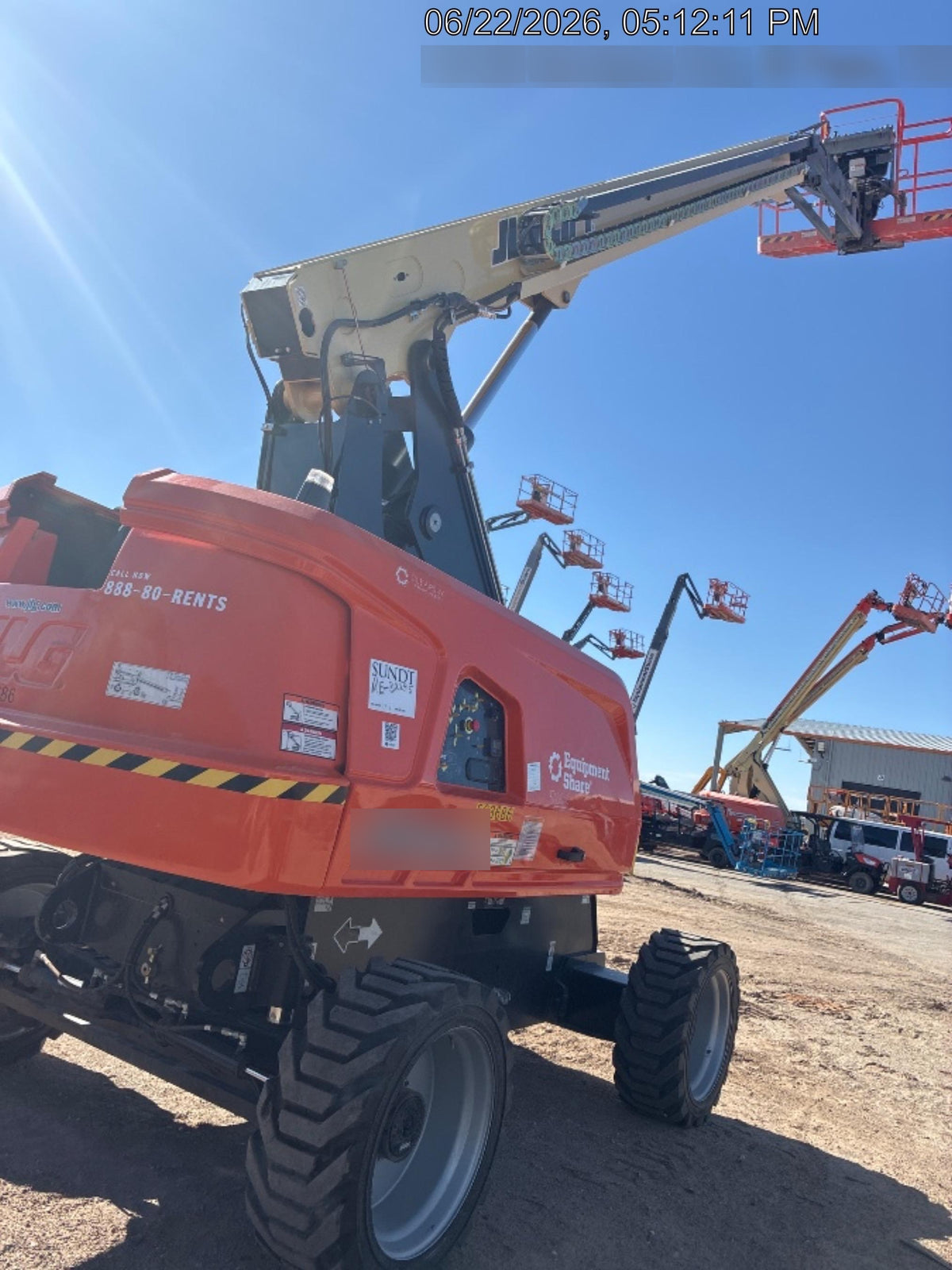 2025 JLG 660SJ