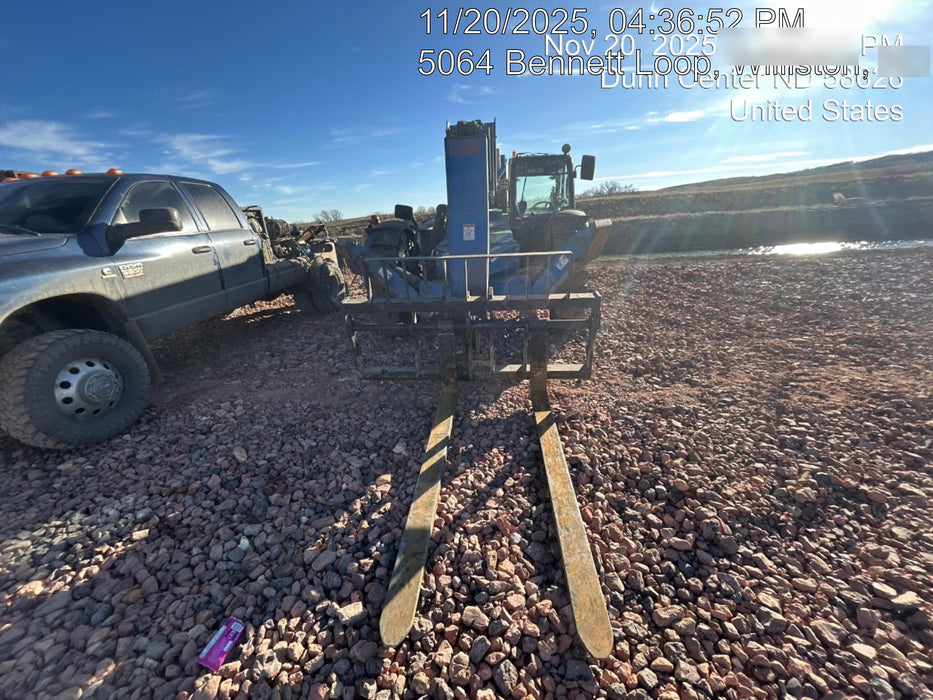 2019 Genie GTH-1056 6' Forks* Genie GTH-1056 w/Enclosed Cab w/HVAC, Work Lights, Solid Tires, Beacon, 60" Carriage and Forks