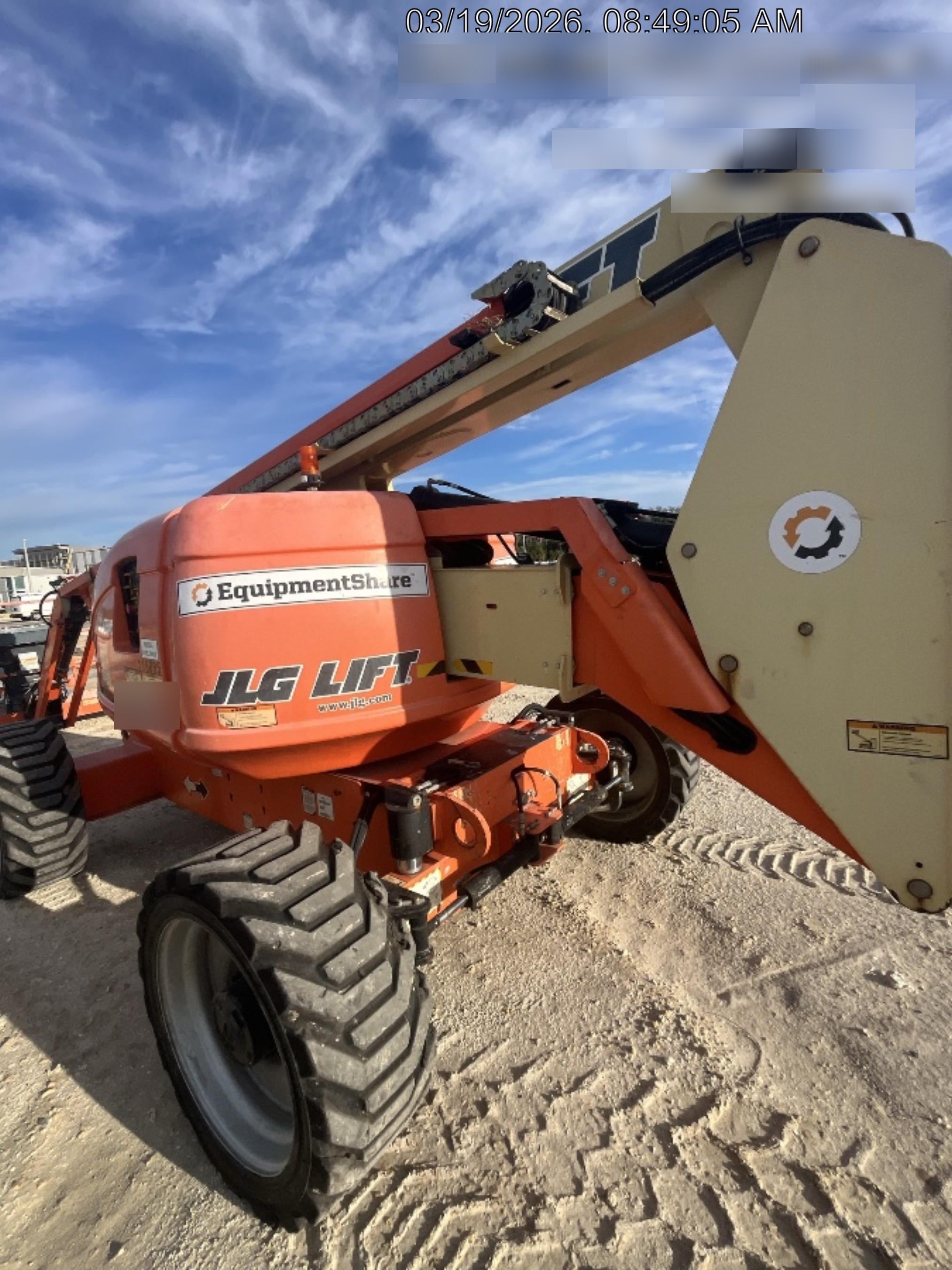 2021 JLG 600AJ