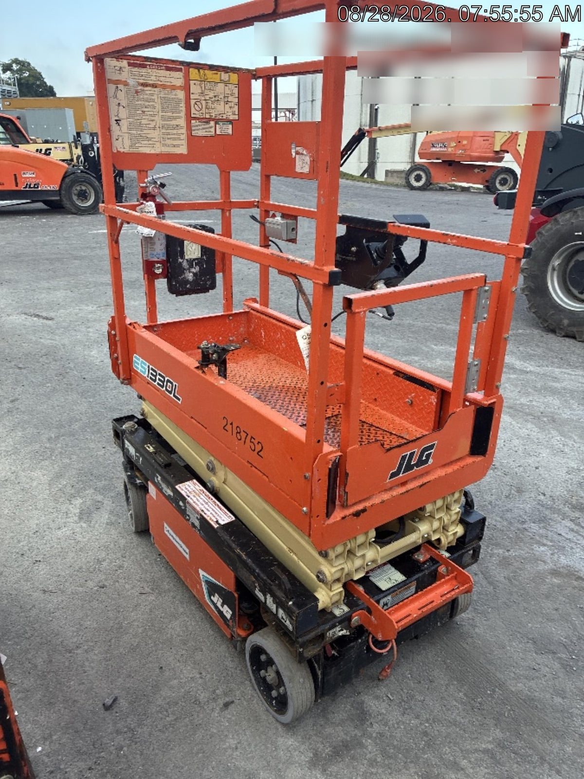 2022 JLG ES1330L