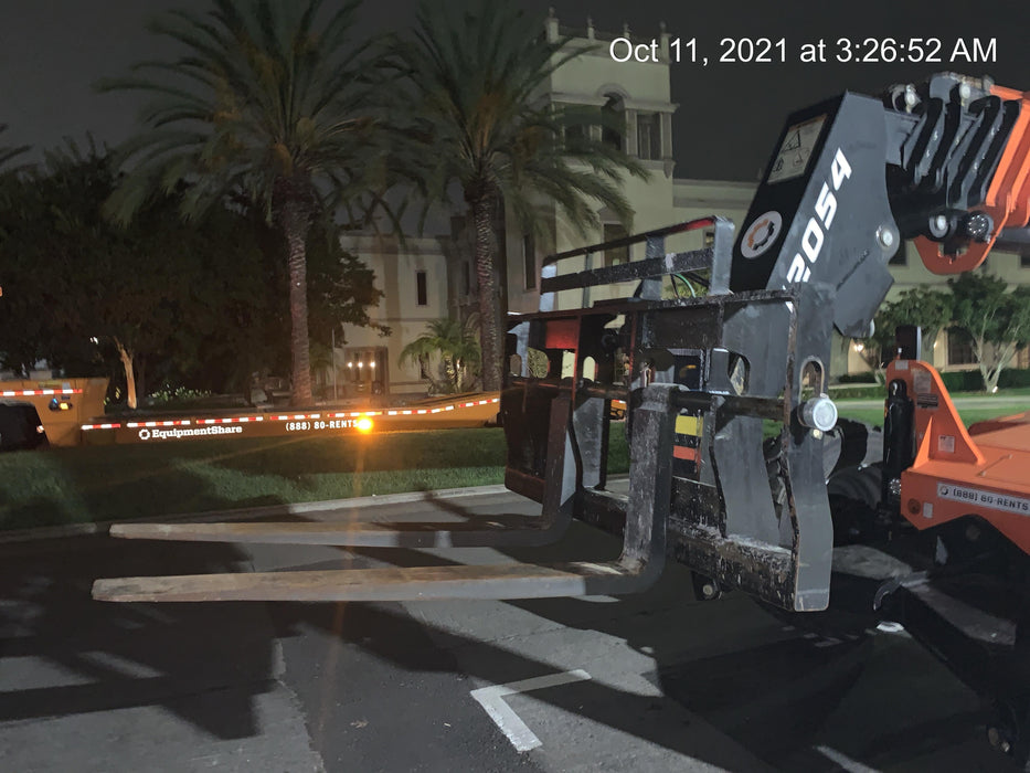 2020 JLG 1001095418S