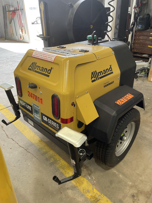 2022 Allmand NLV3GR (4) LED Light Fixture 350W, 23' Vertical Mast, 3kW Prime, Towable, ES Decals, T3