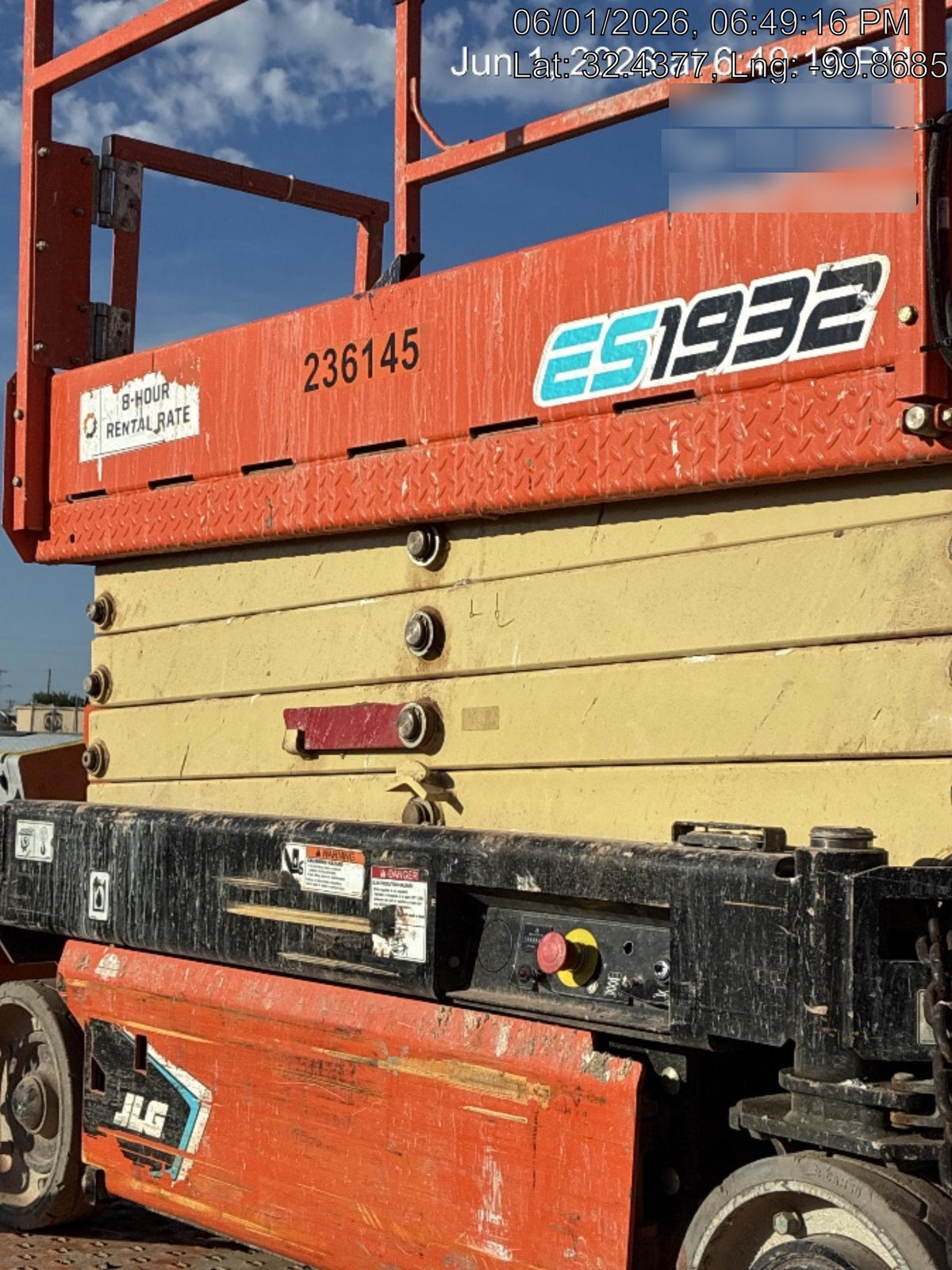 2022 JLG ES1932