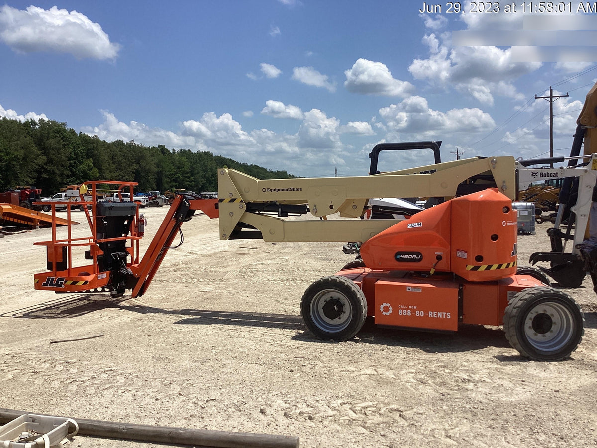 2023 JLG E450AJ
