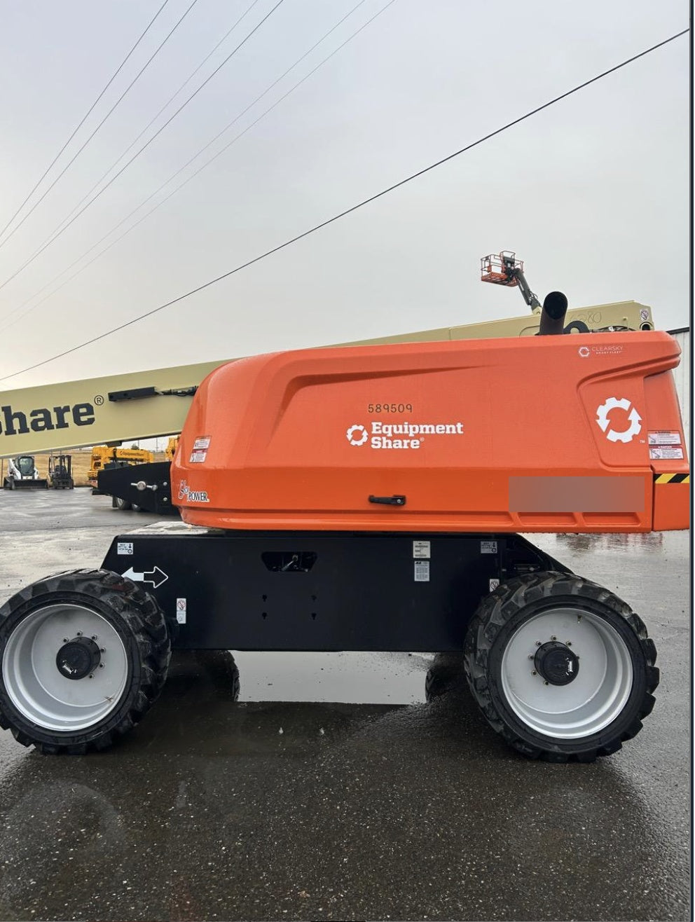 2025 JLG 660SJ