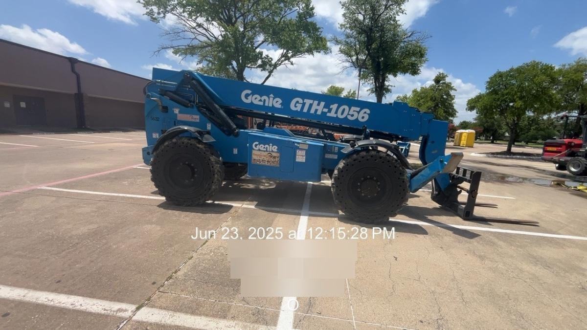 2017 GENIE GTH-1056