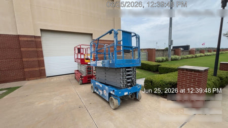 2019 Genie GS-4047 Folding rails with half height swing gate