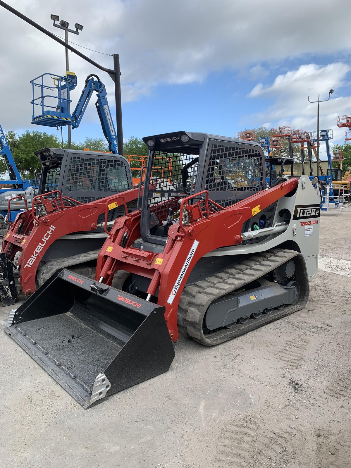 2021 TAKEUCHI TL12R2-R