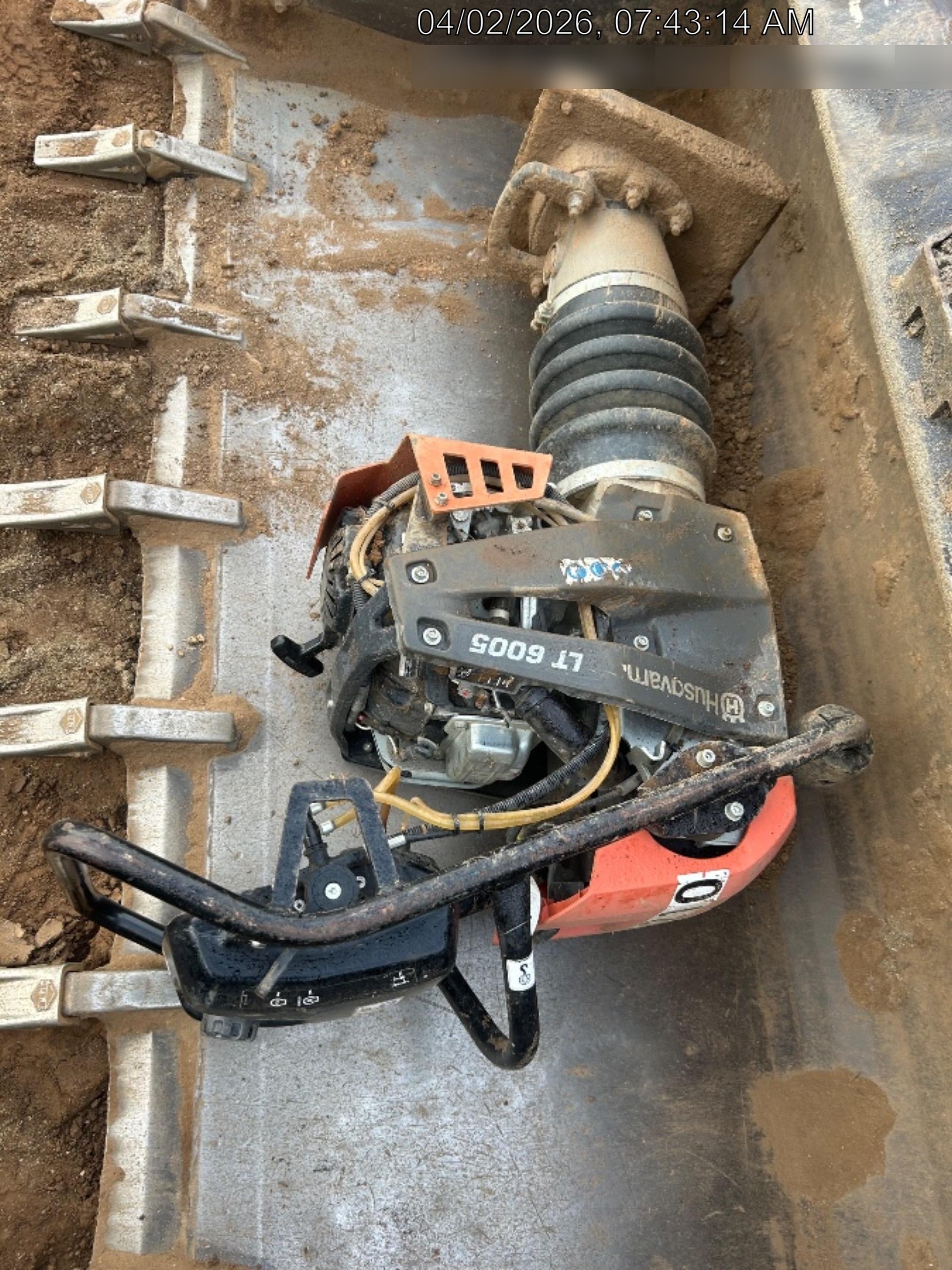 2024 HUSQVARNA LT6005