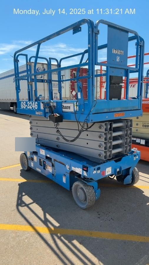 2021 GENIE GS-3246