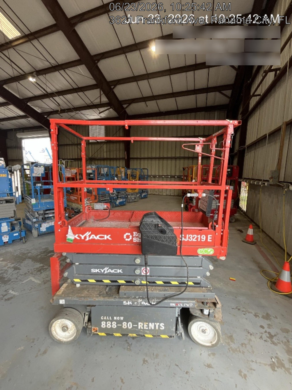 2024 Skyjack SJ3219 Electric Drive, Sld NM Tires, DBcns, RFRails, Power to Platform, T3 + Access Control
