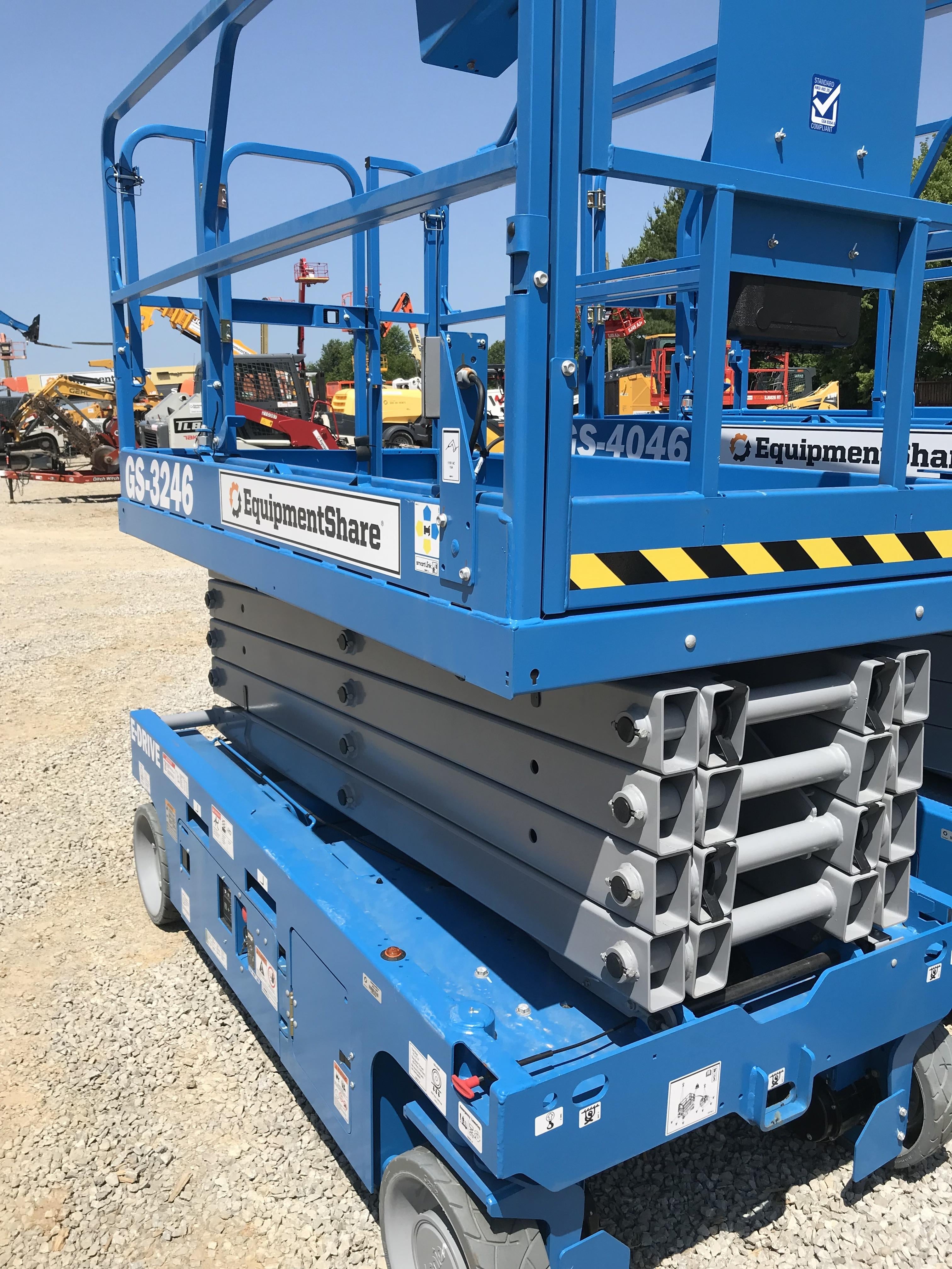 2023 GENIE GS-3246