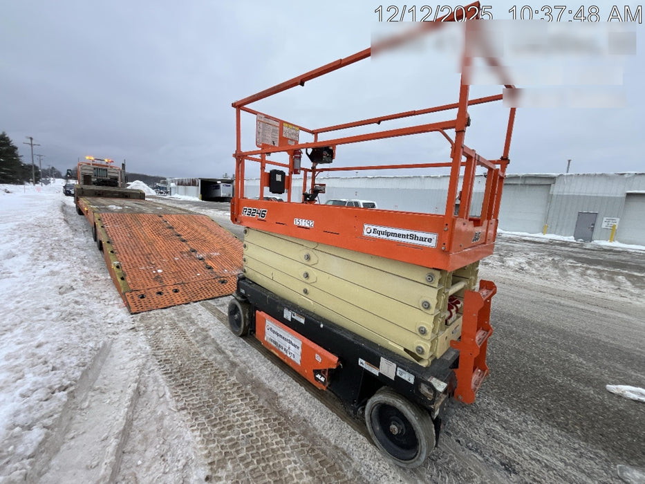 2021 JLG R3246
