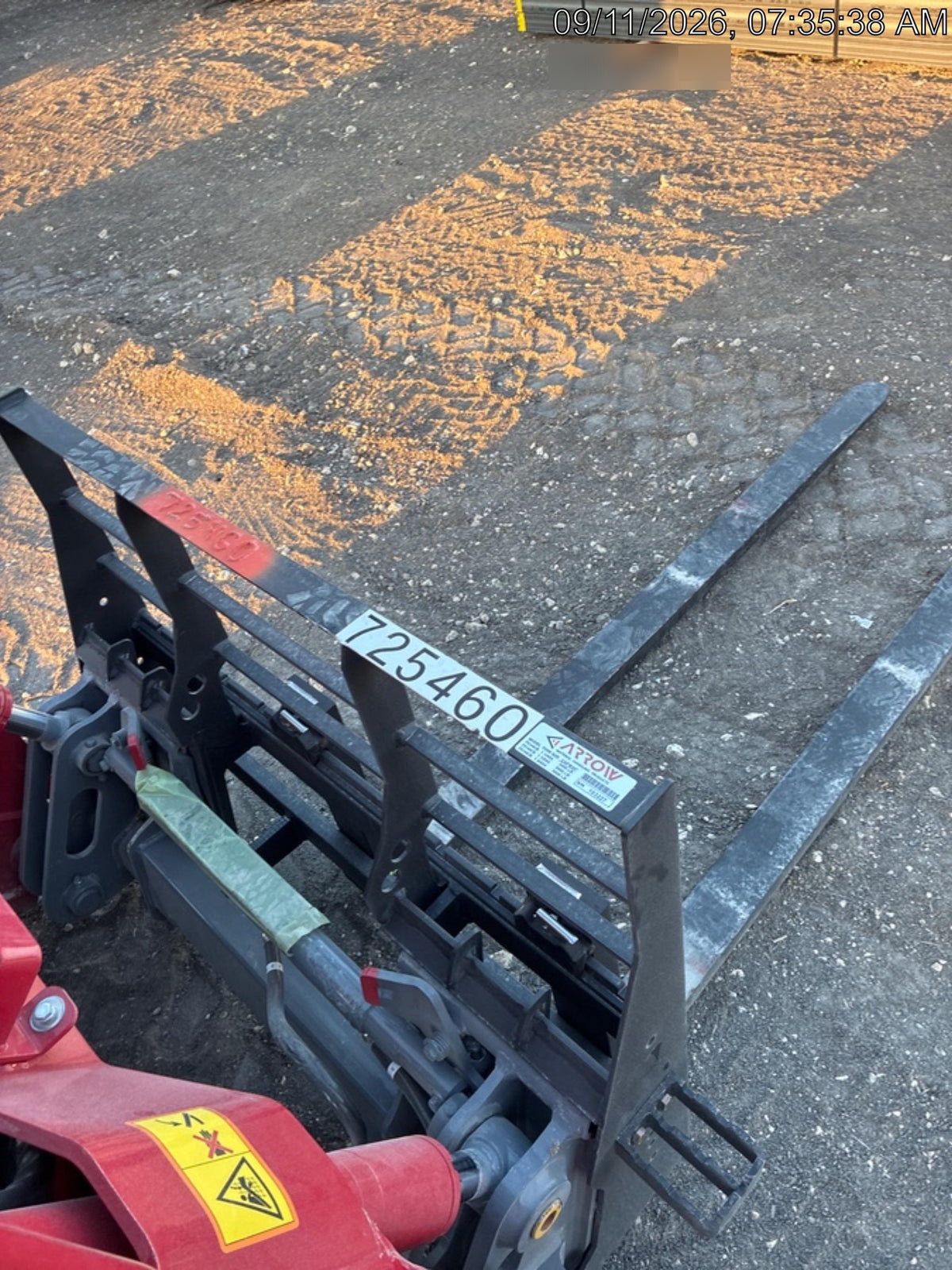 2026 ARROW MATERIAL HANDLING 72" Pallet Forks - Arrow
