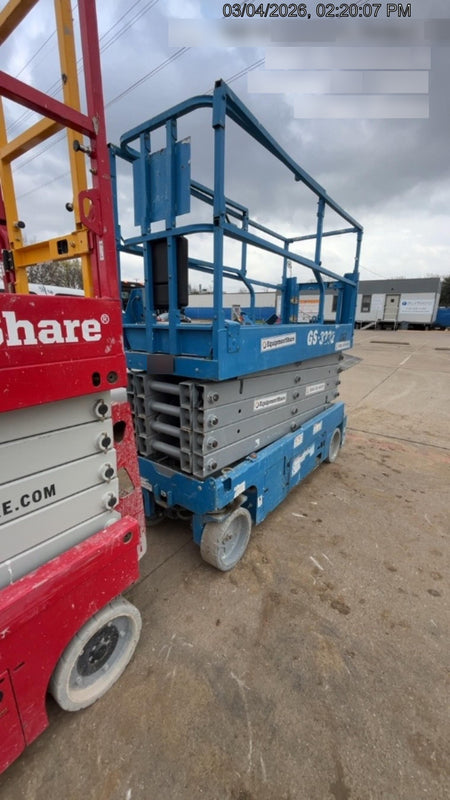 2018 Genie GS-3232 Genie GS3232 Lift w/Folding Rails and Swing Gate