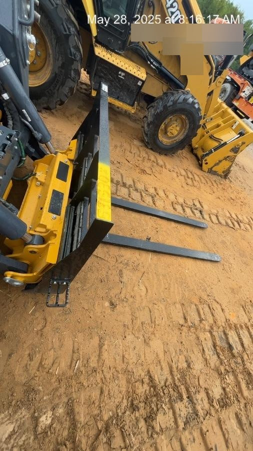 2025 ARROW MATERIAL HANDLING F5100CB - 72"