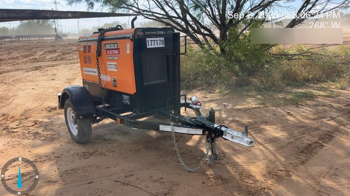 2021 Lincoln Electric Vantage 322 Vantage 322 Ready Pak 3 w/ Decals, ORANGE (includes trailer, cable rack, fender light kit) NO Telematics