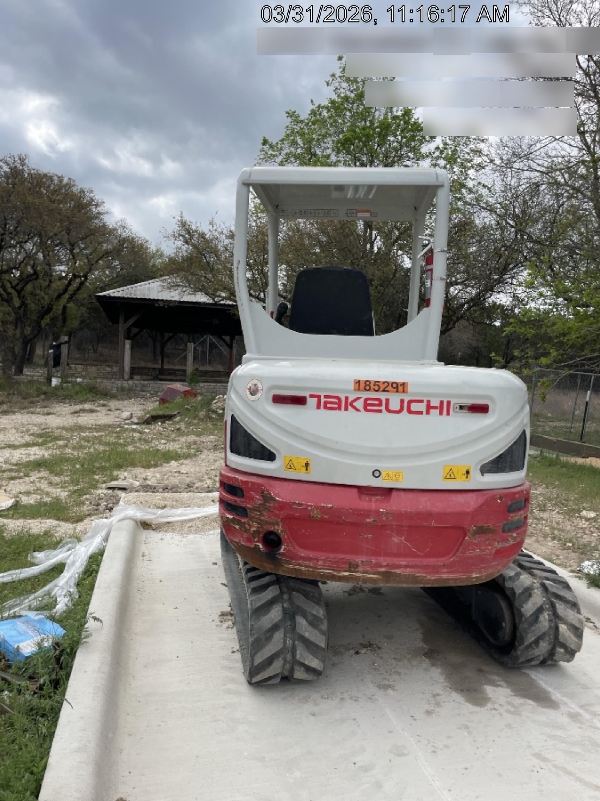 2021 TAKEUCHI TB235-2R