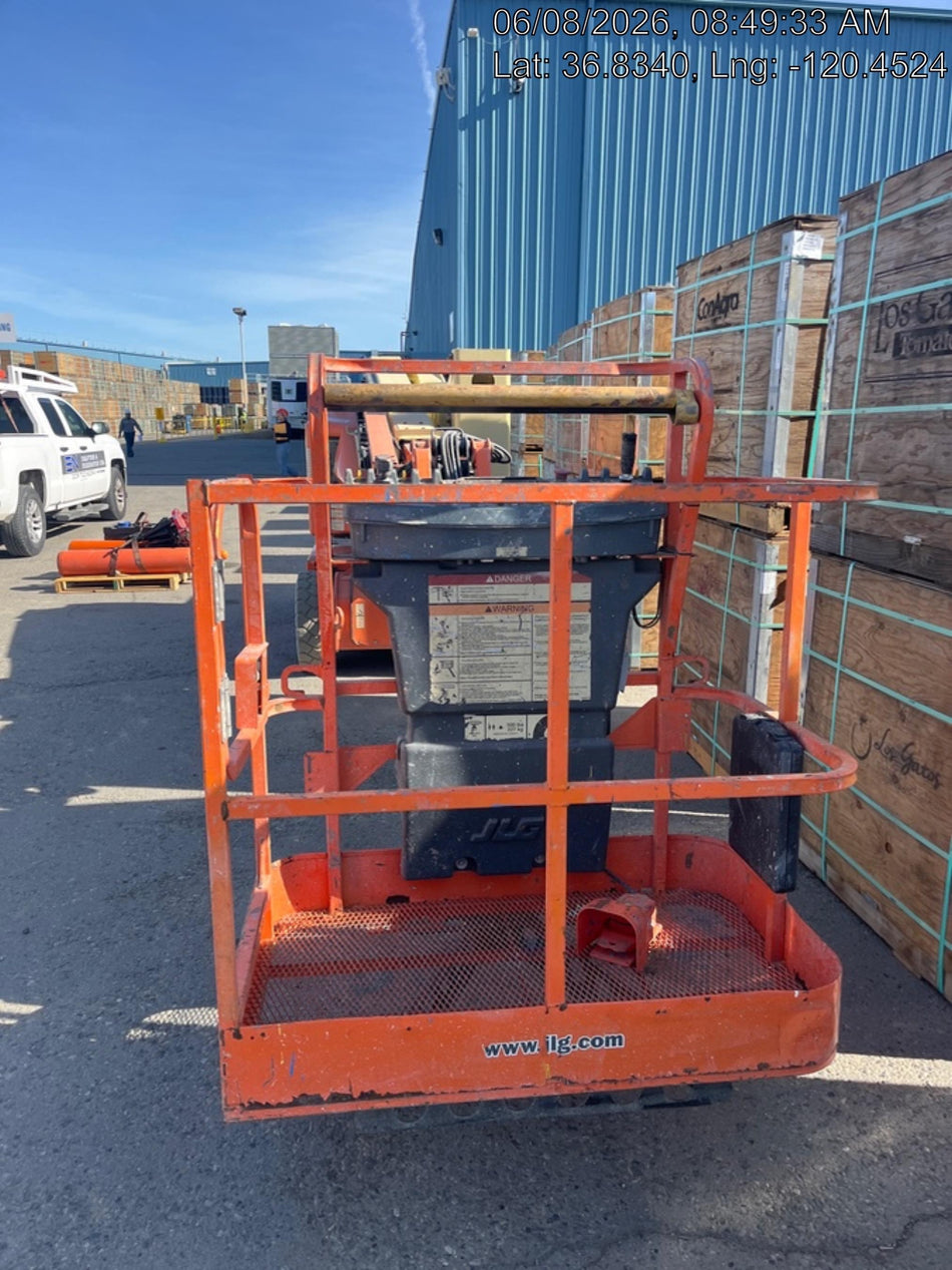 2019 JLG E400AJPN