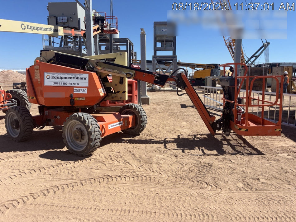 2022 JLG 340AJ