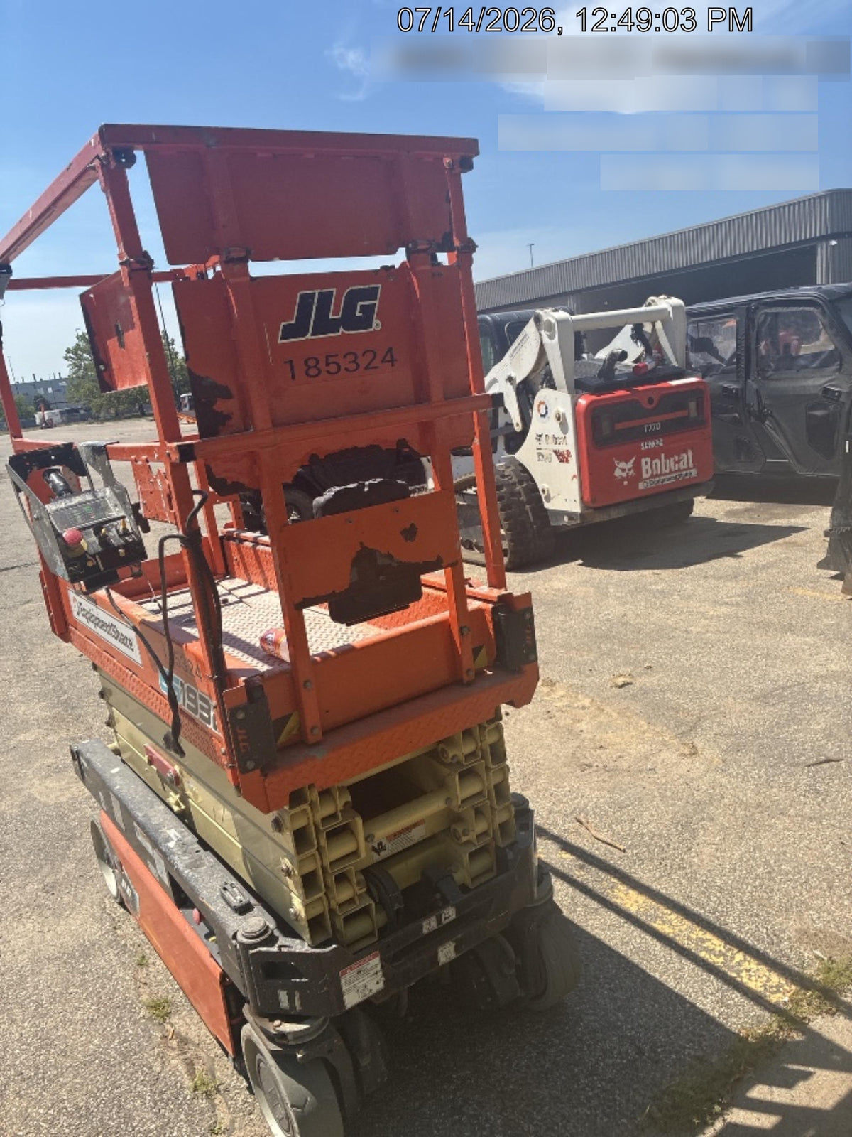 2021 JLG ES1932