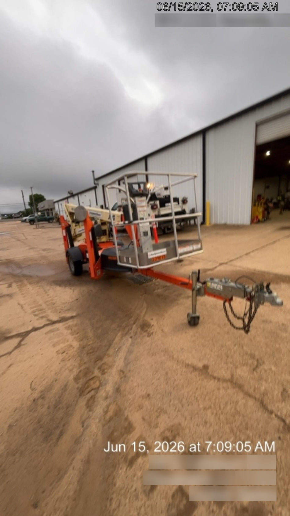 2022 JLG T350