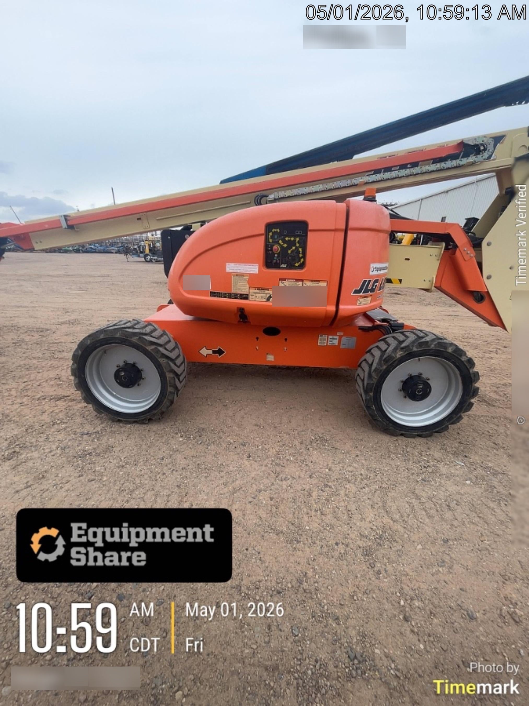 2019 JLG 600AJ