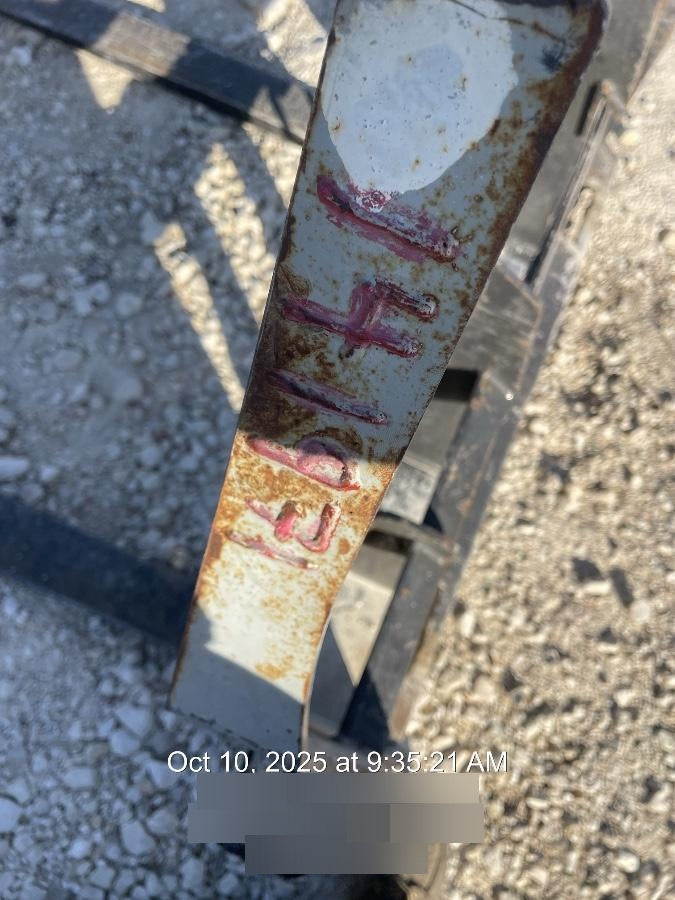 2021 PALADIN 48" Pallet Forks - Paladin