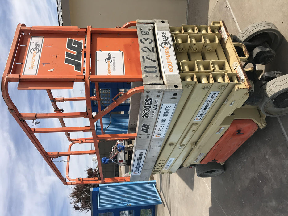 2006 JLG 2630ES