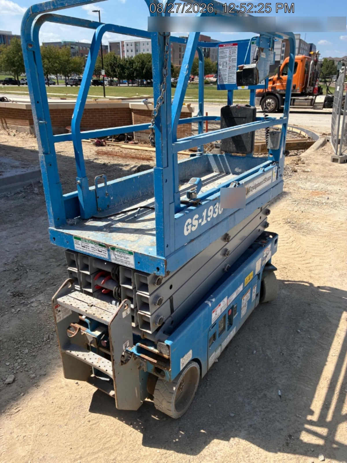 2019 Genie GS-1930 Fixed rails with chain Entry