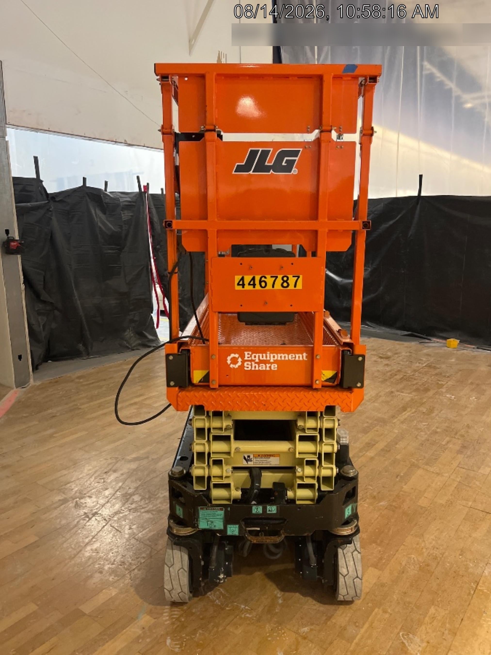 2024 JLG ES1932