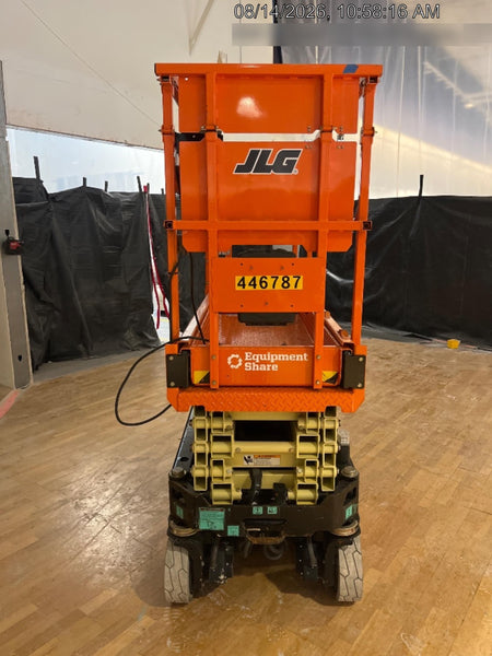 2024 JLG ES1932
