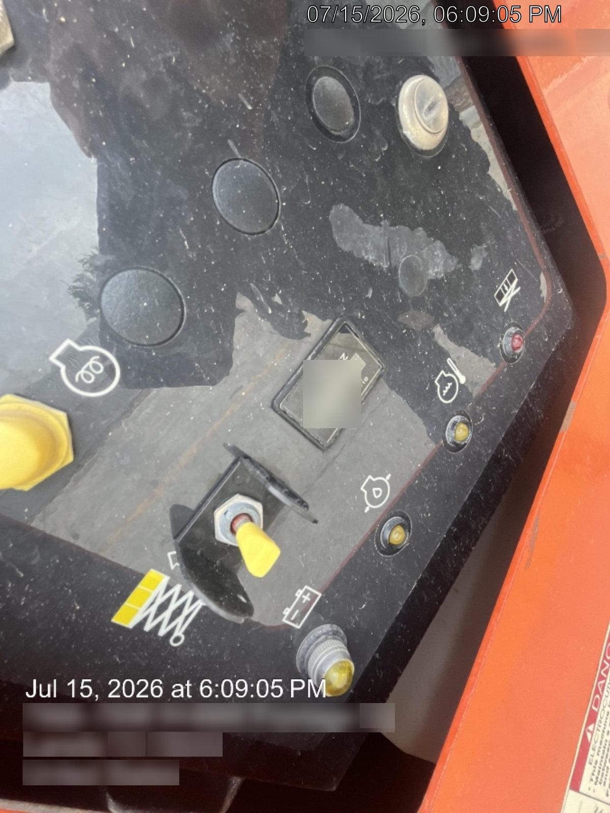 2023 JLG RT4394