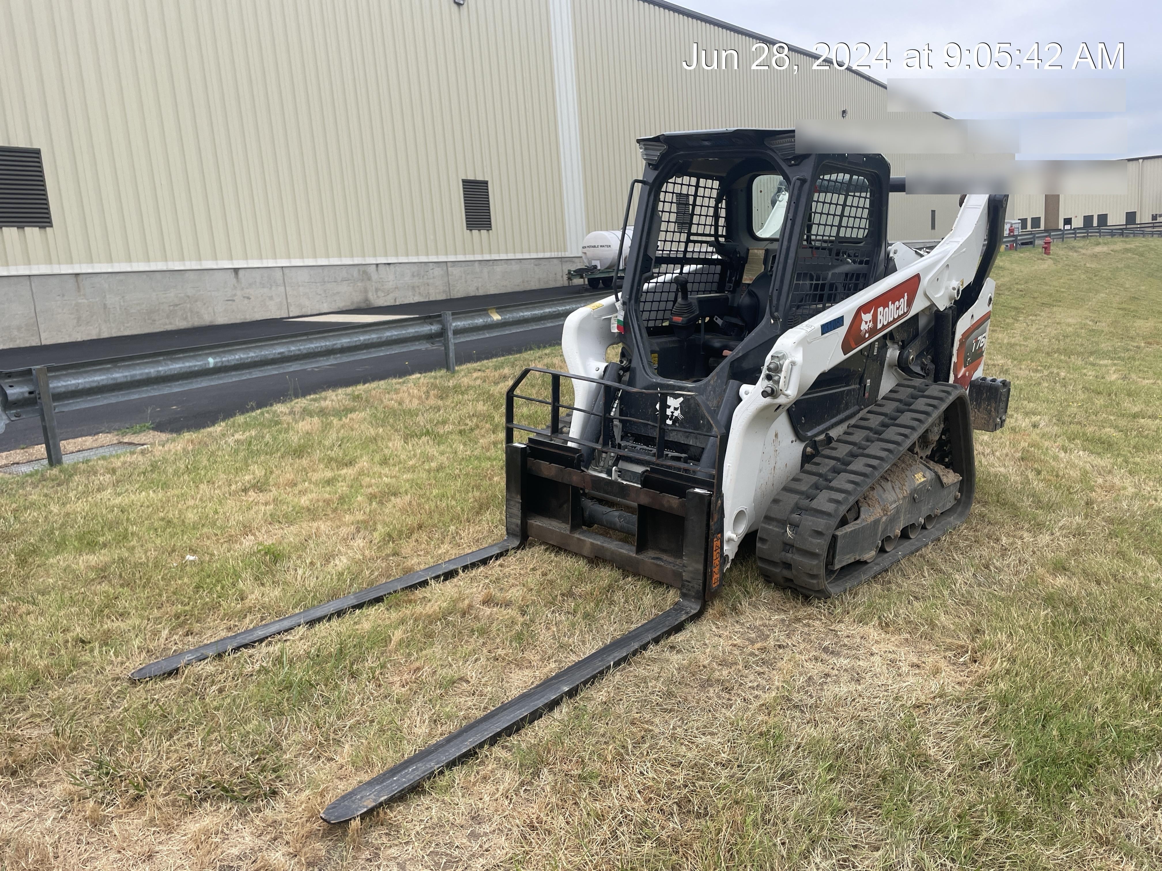 2021 ARROW MATERIAL HANDLING F5000