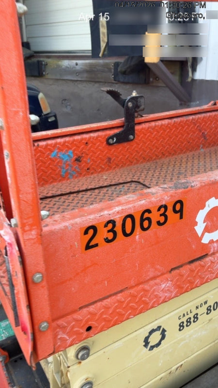 2022 JLG ES1932