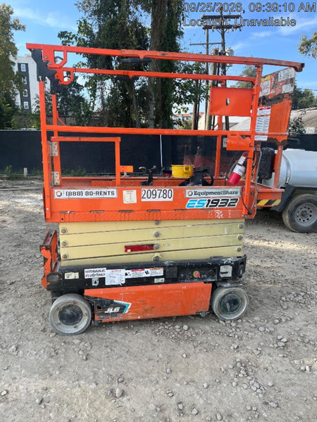 2022 JLG ES1932