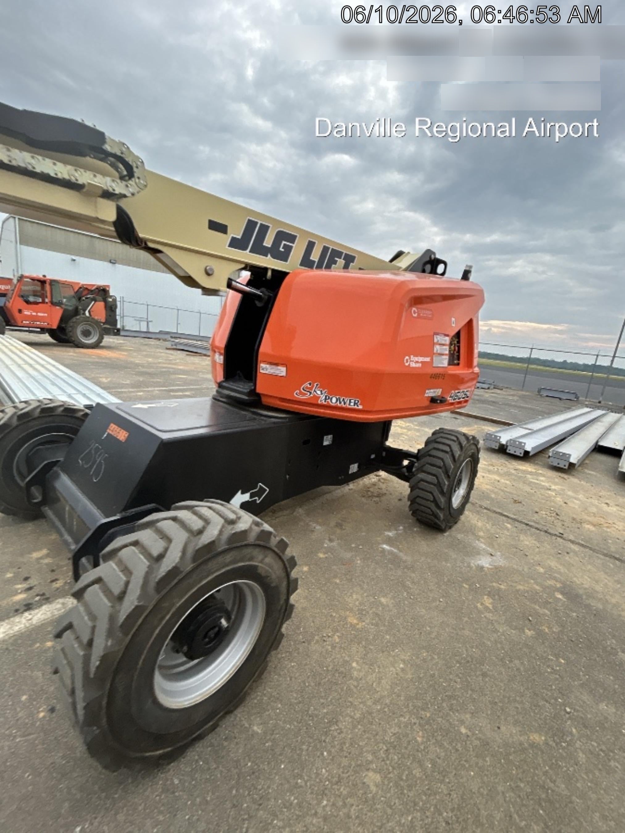 2024 JLG 460SJ