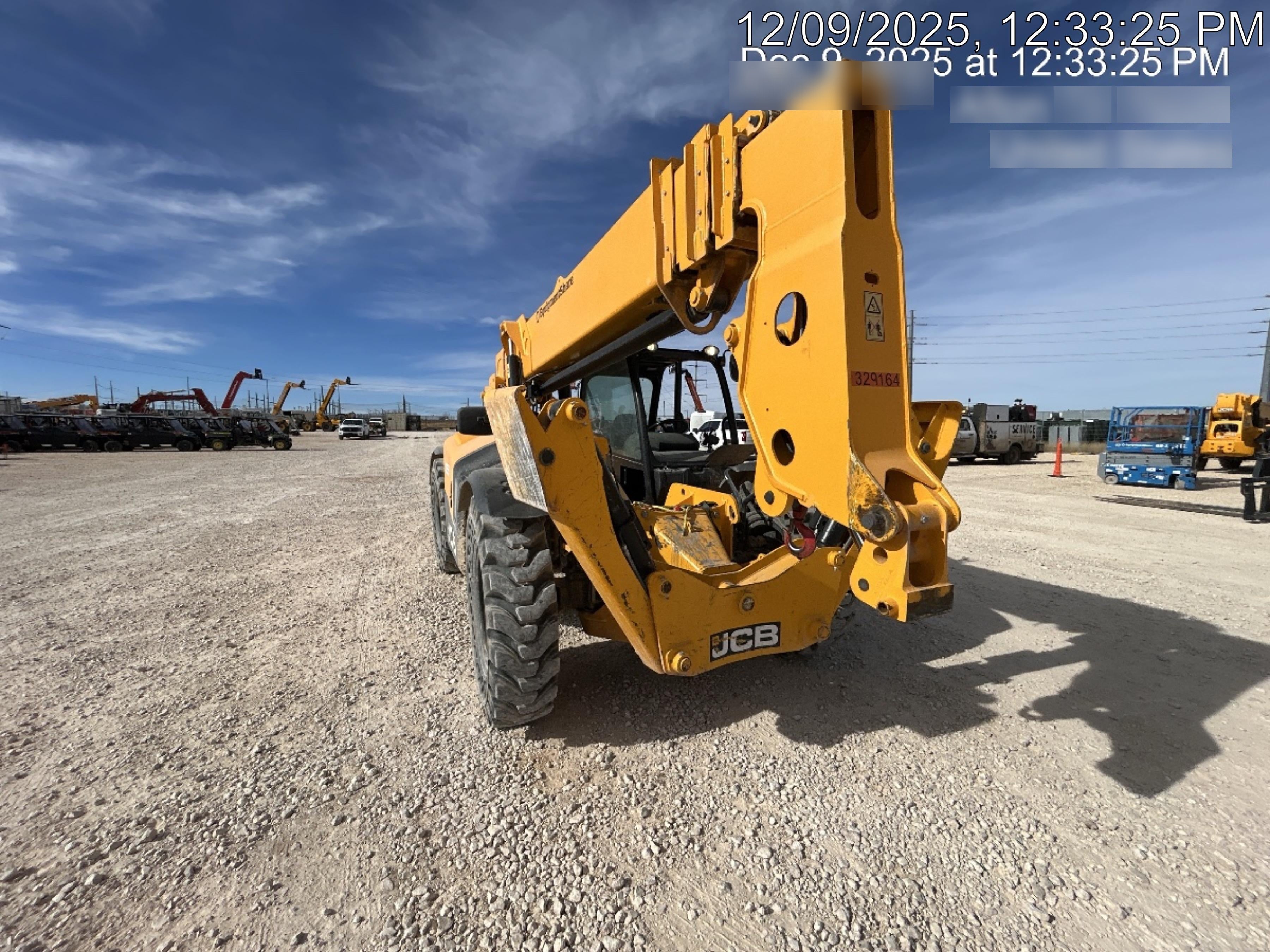 2023 JCB 510-56