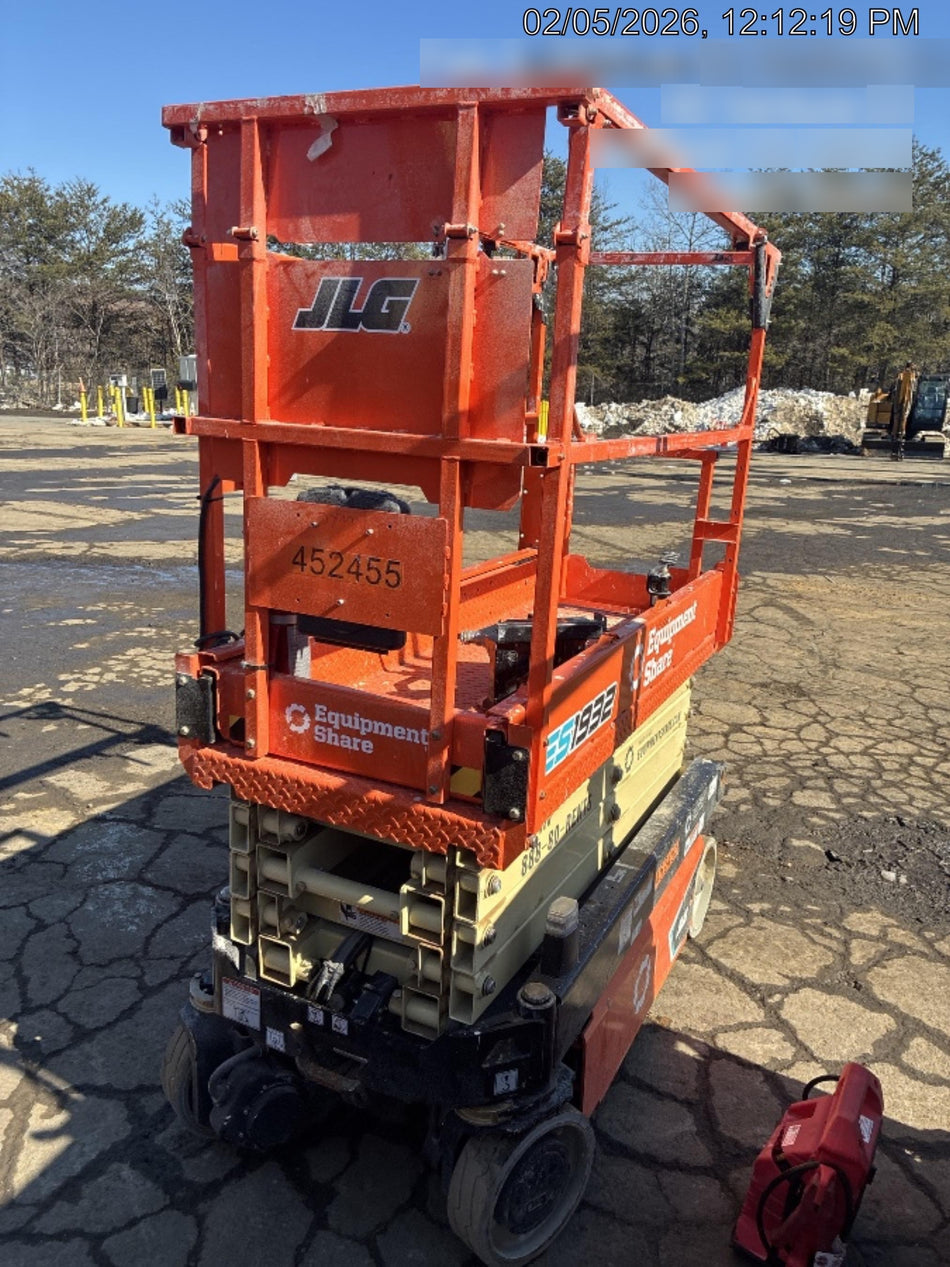 2024 JLG ES1932
