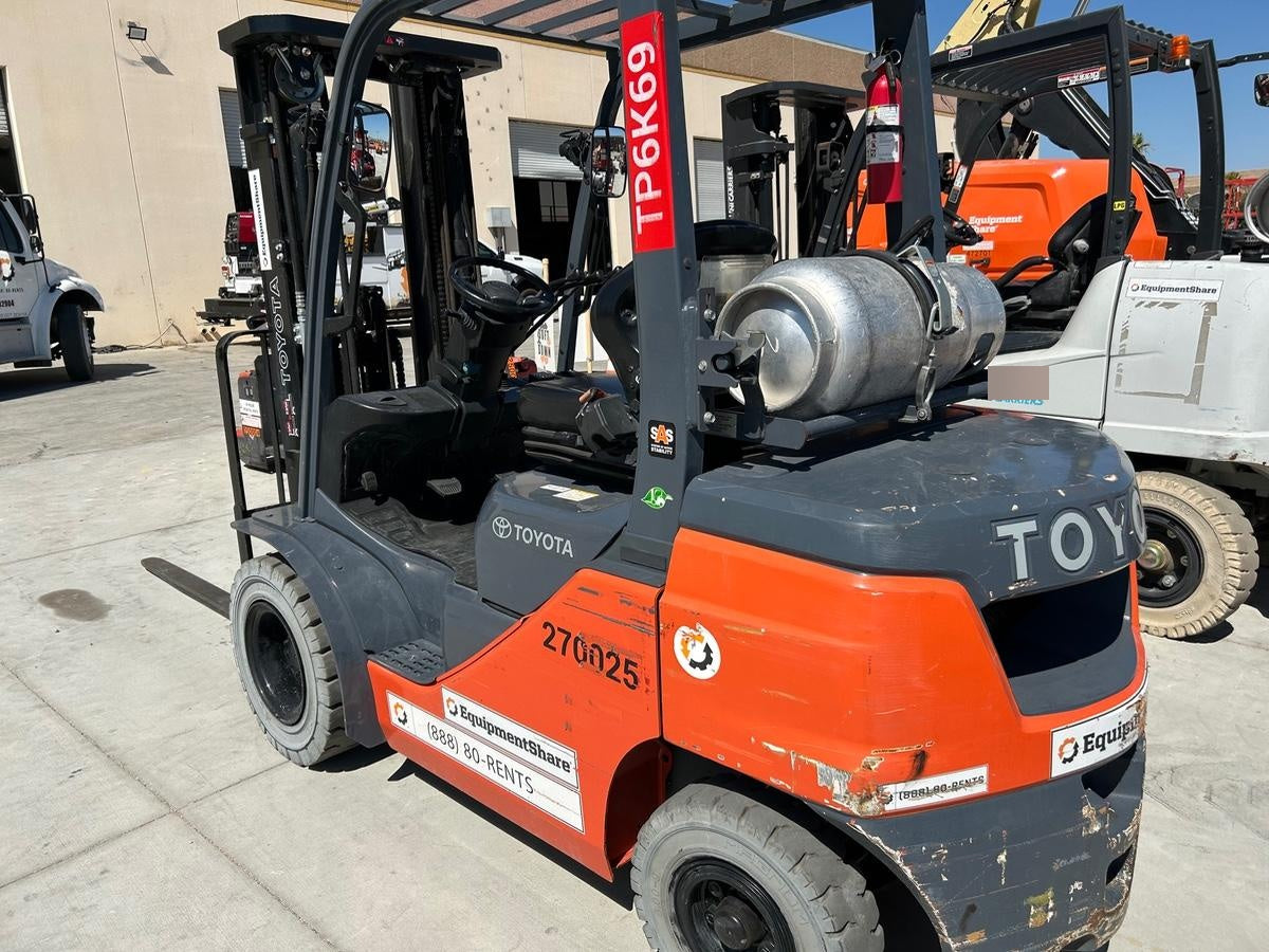 2022 TOYOTA 50-8FGU25