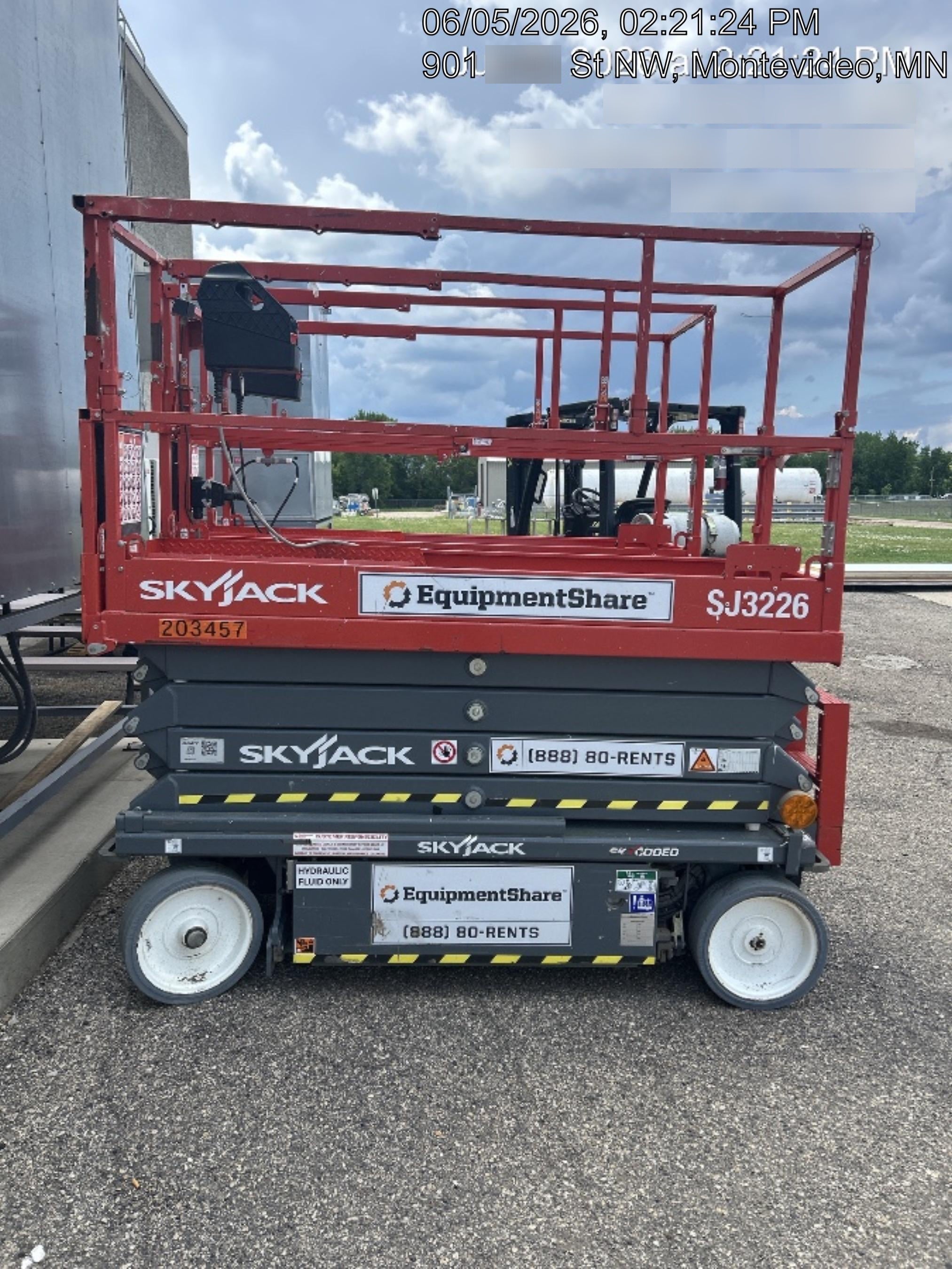 2025 SKYJACK SJ3226