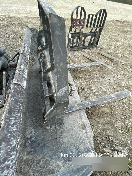 2022 ARROW MATERIAL HANDLING 48" Pallet Forks - Arrow