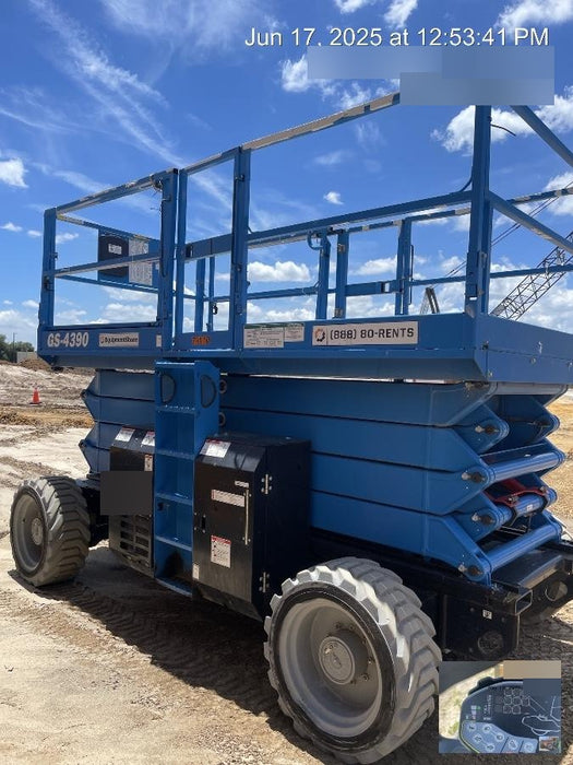 2020 GENIE GS-4390 RT