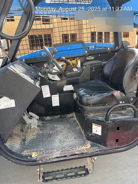 2018 Genie GTH-844 GTH-844 w/Open ROPS, Solid Tires, beacon/work lights, 60" carriage/forks