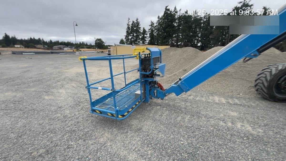 2020 GENIE Z-135/70