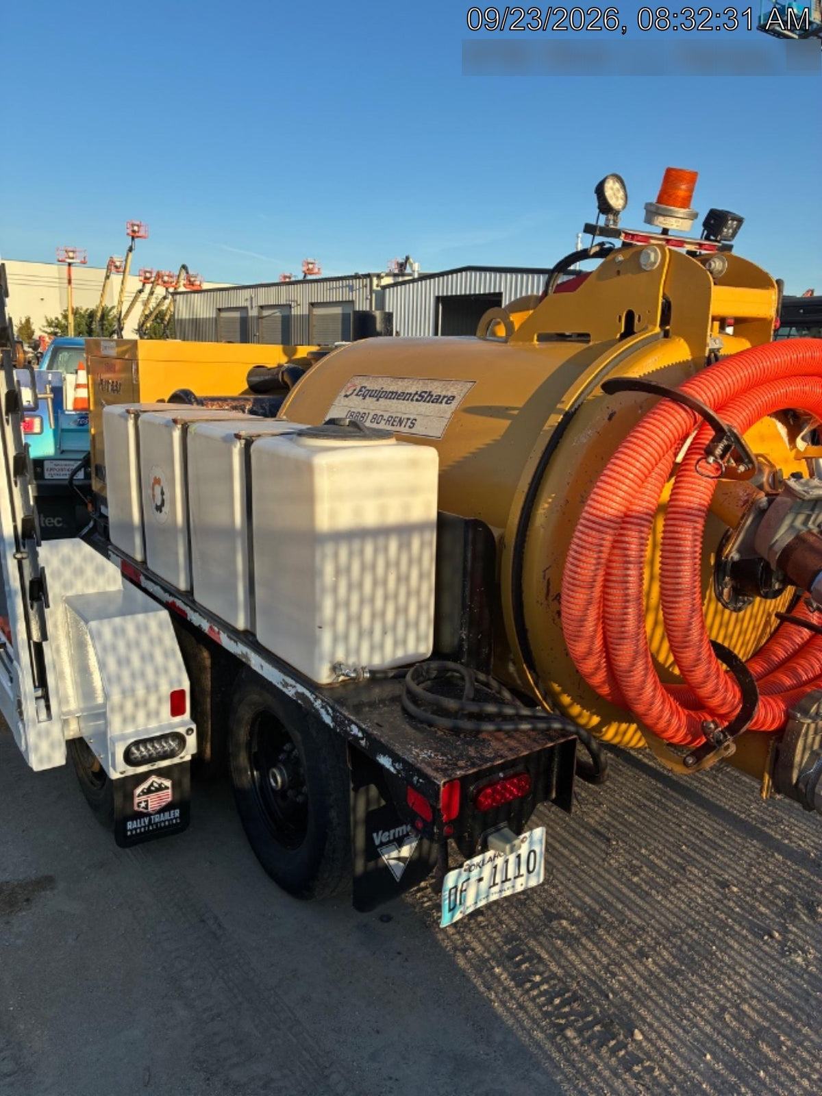 2021 VAC-TRON LP573XDT