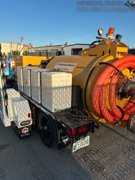 2021 VAC-TRON LP573XDT