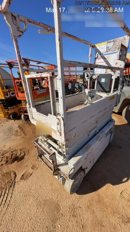 2021 JLG ES1932