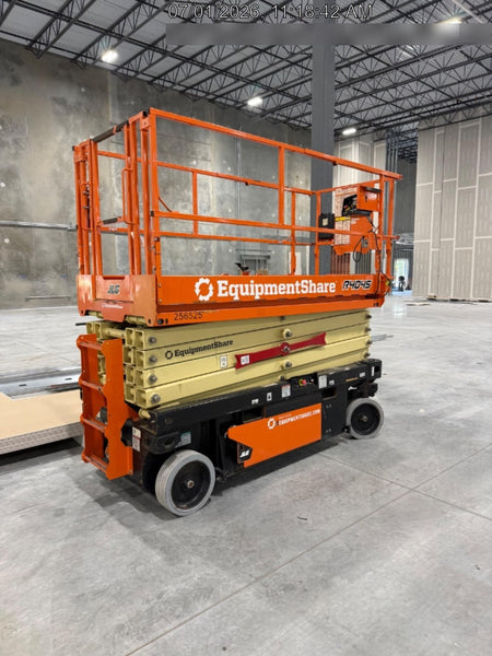 2022 JLG R4045