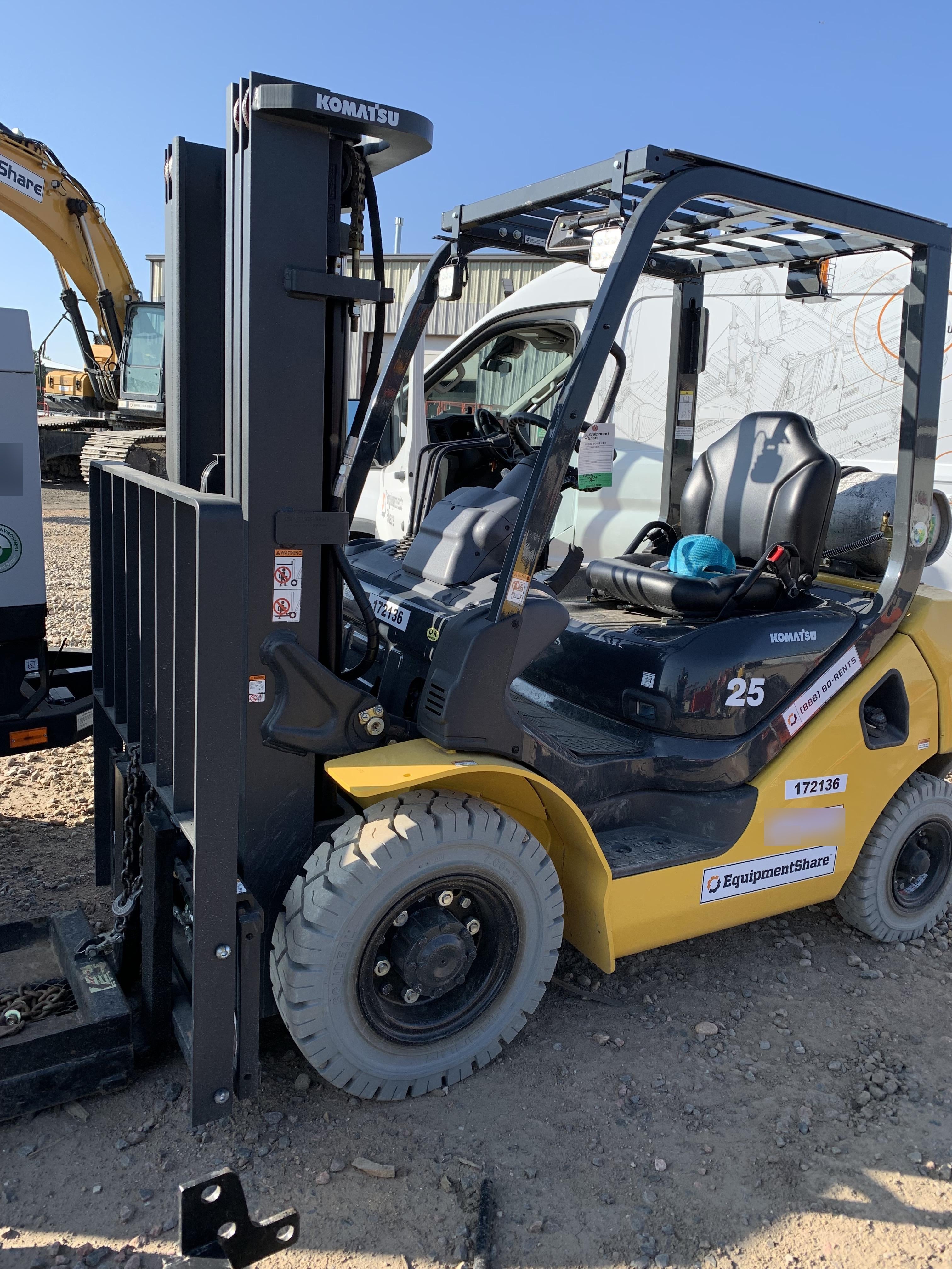 2021 KOMATSU FG25T-16